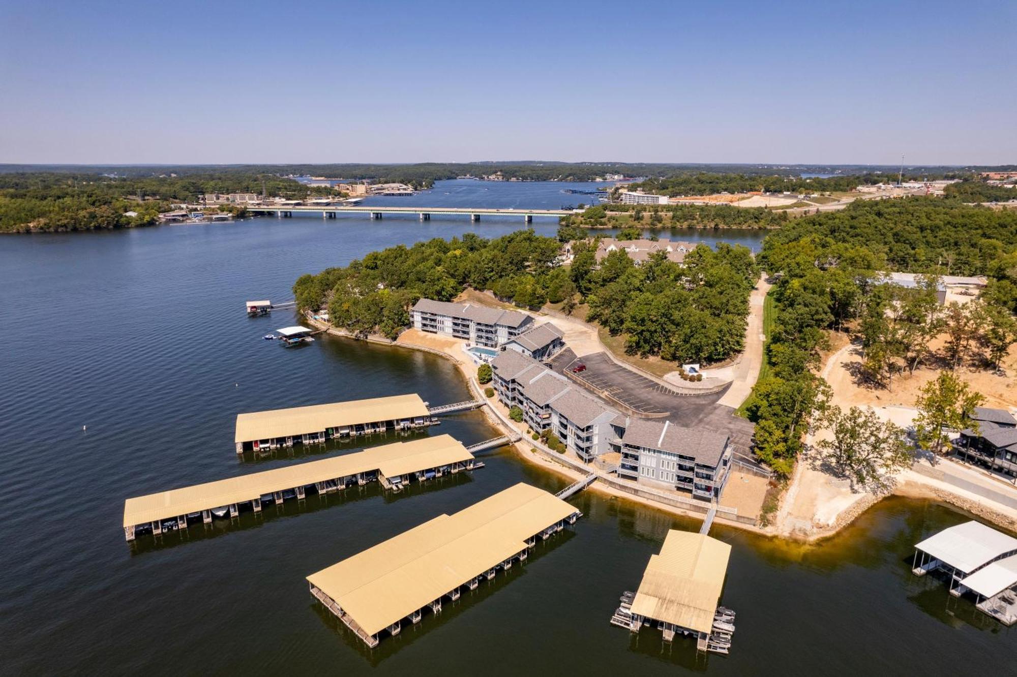 Golden Reef Osage Beach Exterior foto