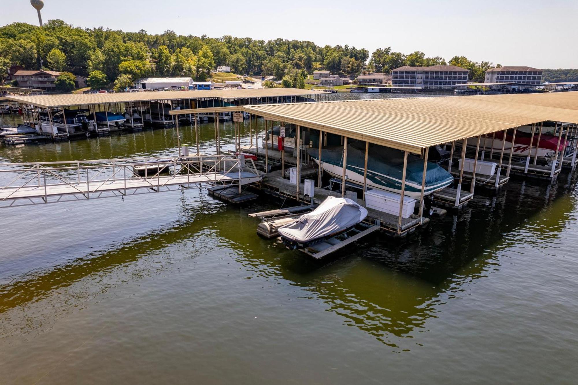 Golden Reef Osage Beach Exterior foto