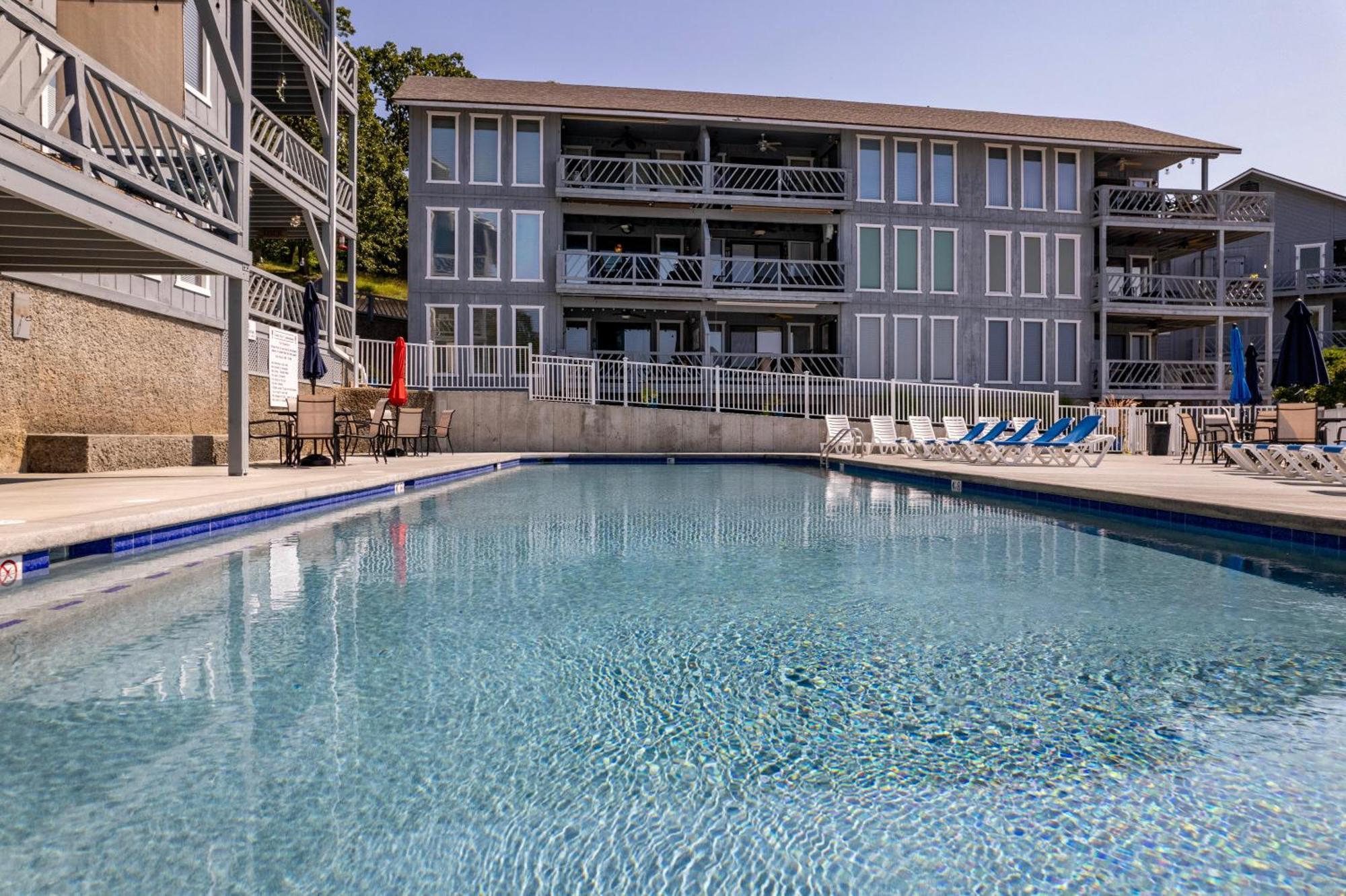 Golden Reef Osage Beach Exterior foto